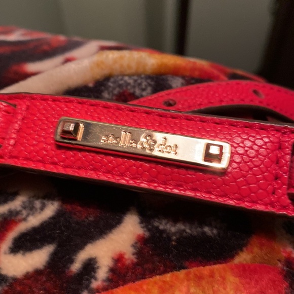 Stella & Dot Tia Poppy Red Crossbody Bag Pebbled,Gold-tone Hardware - Picture 2 of 10